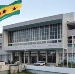 Parlamento pede apoio da congénere portuguesa para beneficiar de fundo da UE para o parlamento