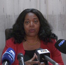 Elsa Pinto lança candidatura e desafia comissão política a submeter decisão para aprovação do conselho nacional