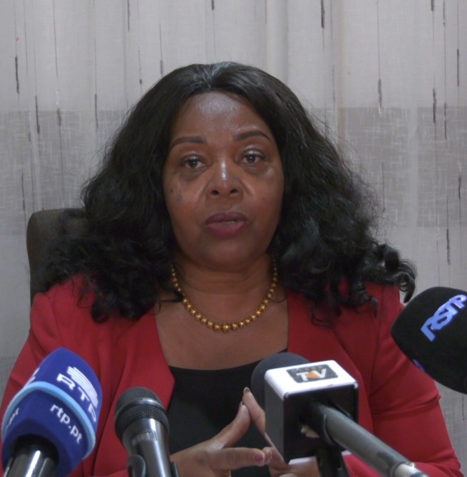 Elsa Pinto lança candidatura e desafia comissão política a submeter decisão para aprovação do conselho nacional